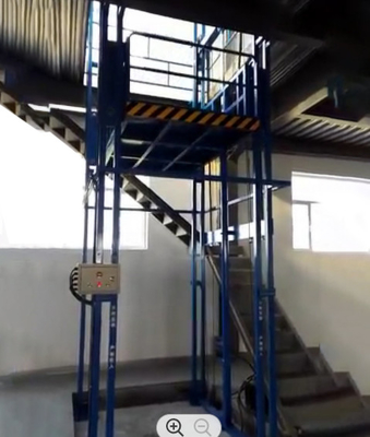 500KG petit ascenseur hydraulique de fret de la cargaison 0.25m/S de l'ascenseur 7500mm